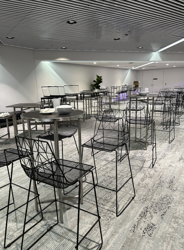 Black wire stools and black wire cocktail table for cocktail event